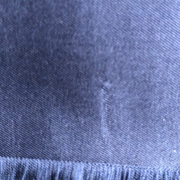 Authentic Vintage Gorgeous Pierre Balmain silk/wool scarf made Italy - Picture 12 of 12